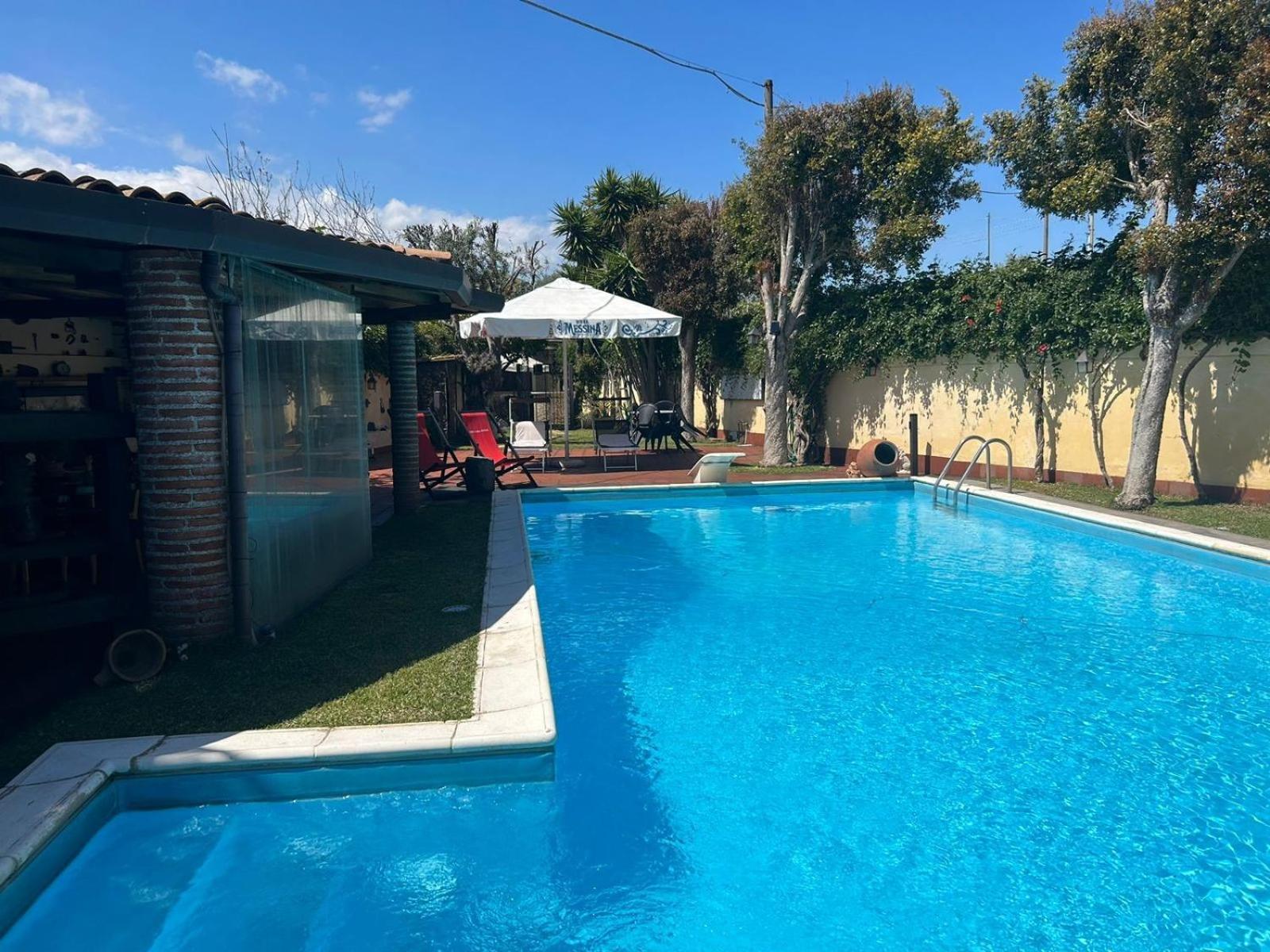 Villa Singola -Sole-Luna-Casavilladusoleil อาชิเรอาเล ภายนอก รูปภาพ