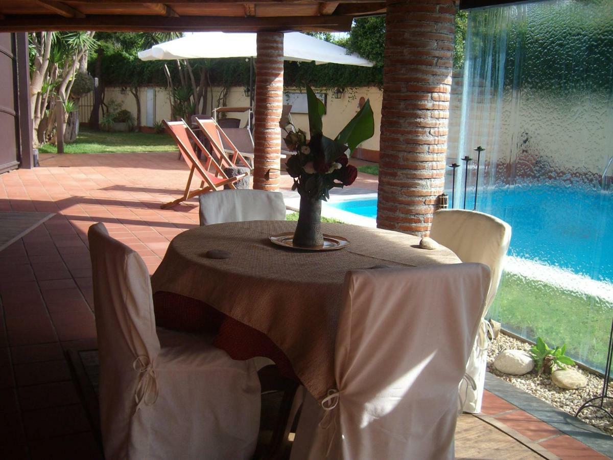Villa Singola -Sole-Luna-Casavilladusoleil อาชิเรอาเล ภายนอก รูปภาพ