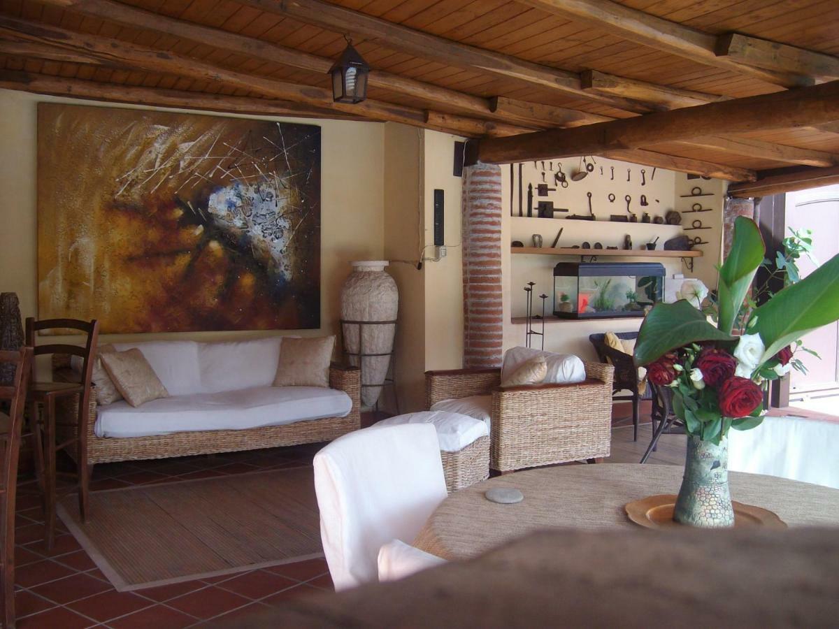 Villa Singola -Sole-Luna-Casavilladusoleil อาชิเรอาเล ภายนอก รูปภาพ