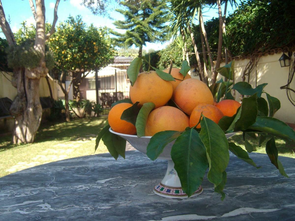 Villa Singola -Sole-Luna-Casavilladusoleil อาชิเรอาเล ภายนอก รูปภาพ